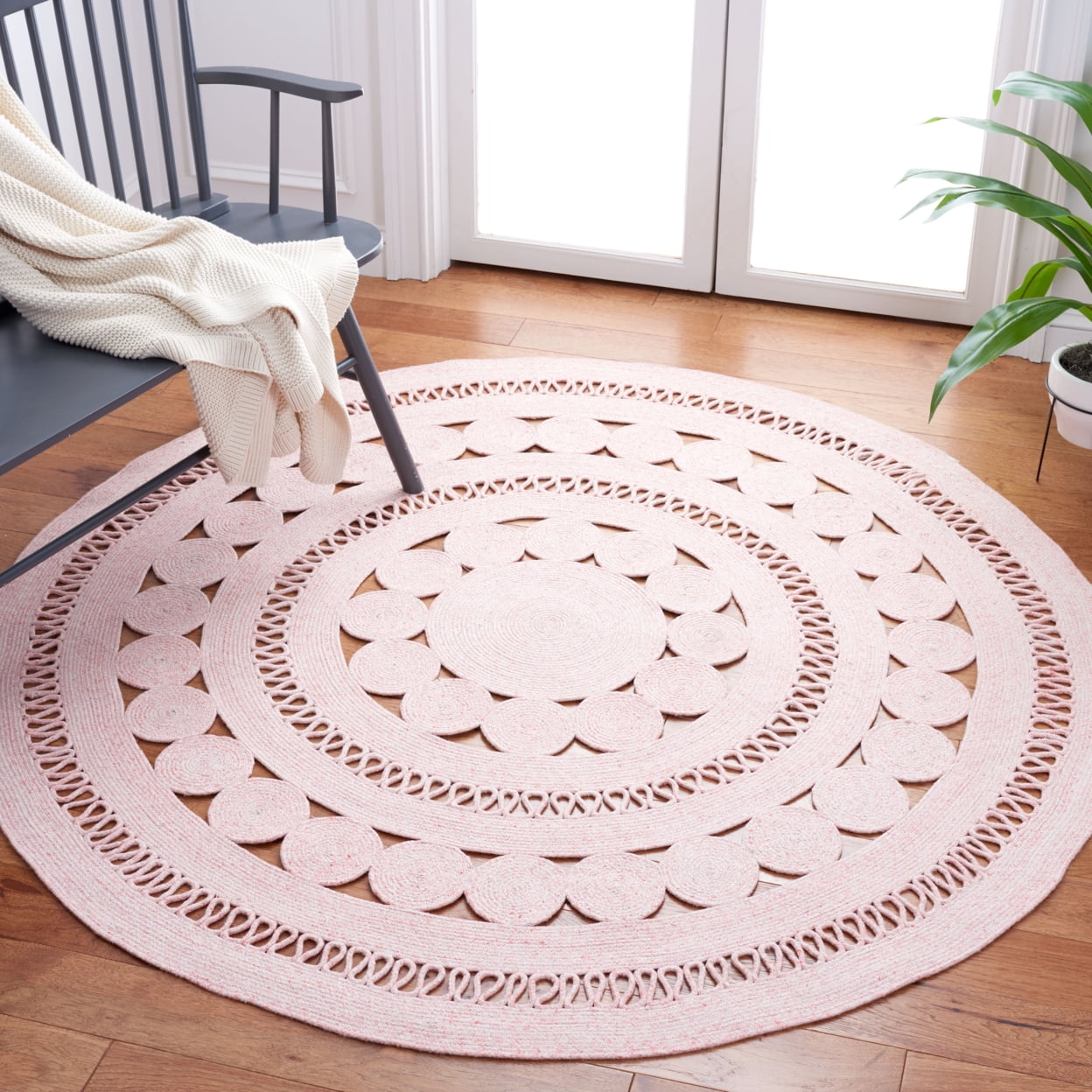 SAFAVIEH Cape Cod Donna Geometric Polyester Area Rug, Pink, 5' x 5' Round