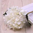 thumbnail image 3 of Arreglo floral de hortensias artificiales blancas extravagantes para la decoración del hogar, 3 of 4
