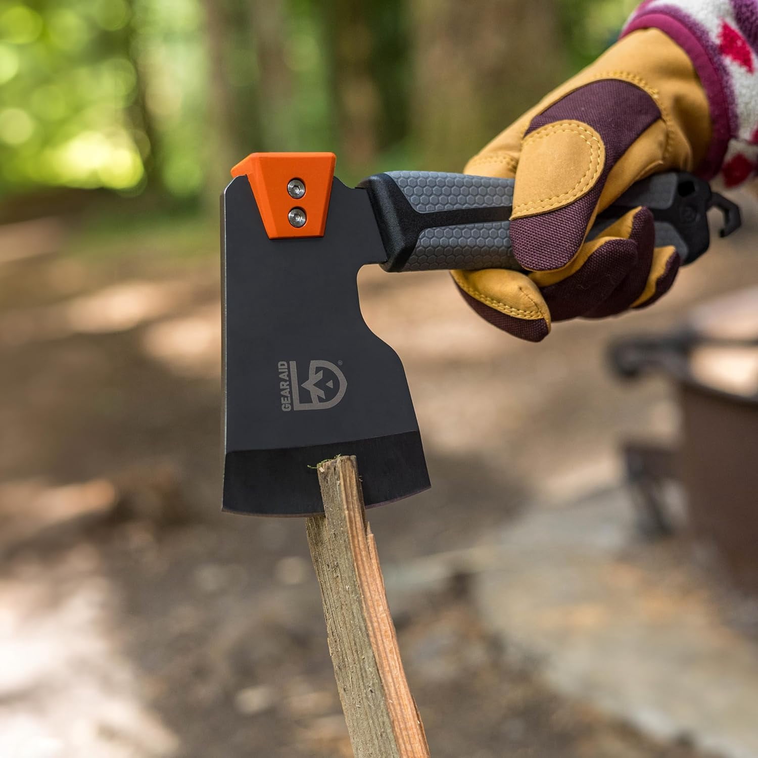 Balta Camp Hatchet: Versatile Fire Tool with Safety Cover, Hammer, Kindling Cutter, and Tent Stake Puller for Outdoor Camping