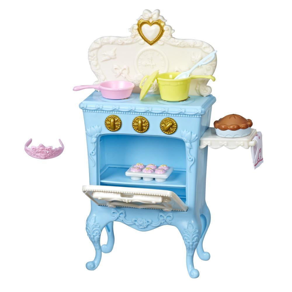  Disney  Princess  Royal Kitchen  Includes Stove and 7 