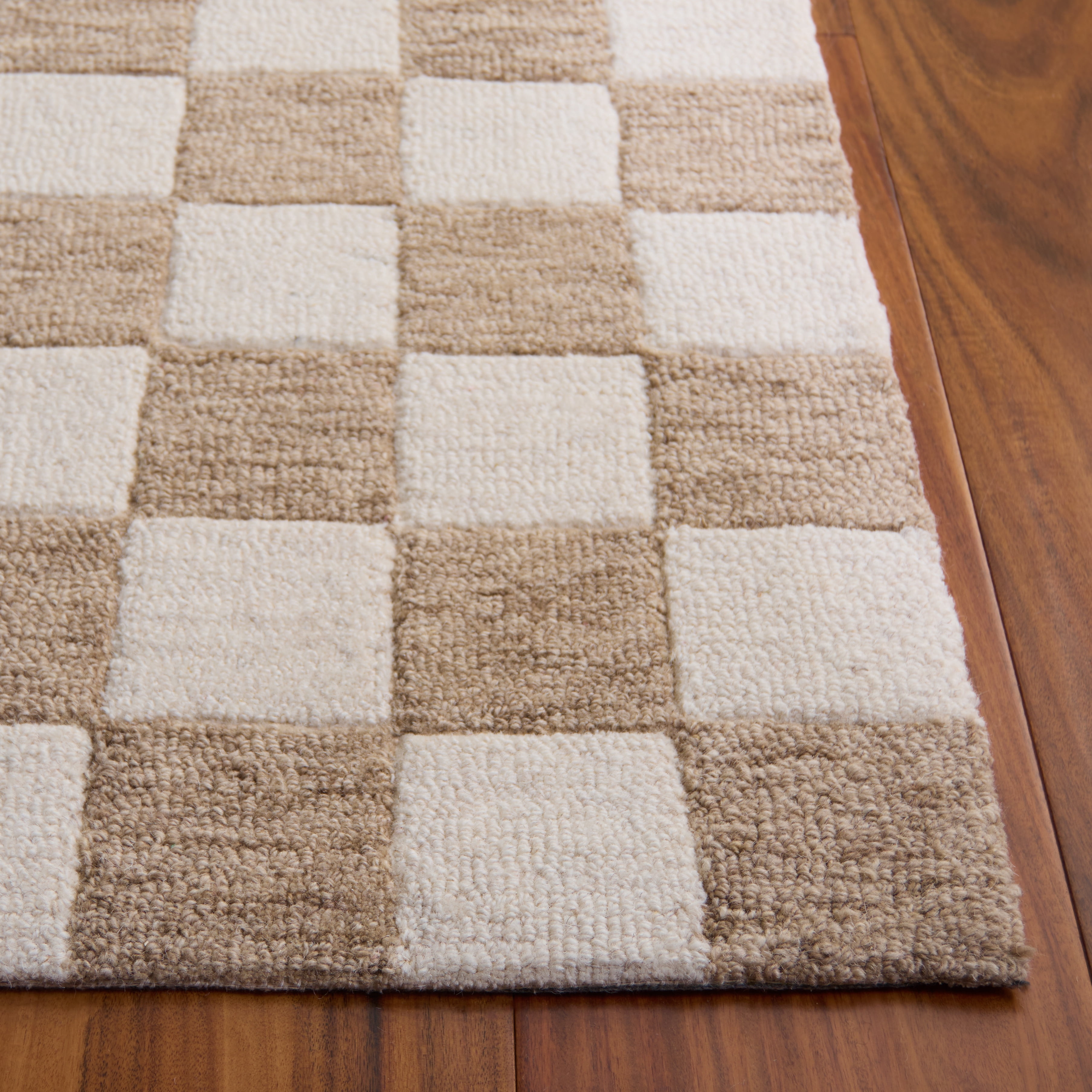 SAFAVIEH Ebony Camille Checkered Runner Rug, Brown/Ivory, 2'3" x 8'
