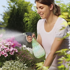 TIMIFIS watering can Spray Large-capacity Pressure Watering Can Gardening Watering Flower Fine Mist Plastic Watering Can Household Small Watering Watering Can 600ml kitchen gadgets Kitchen Gadgets