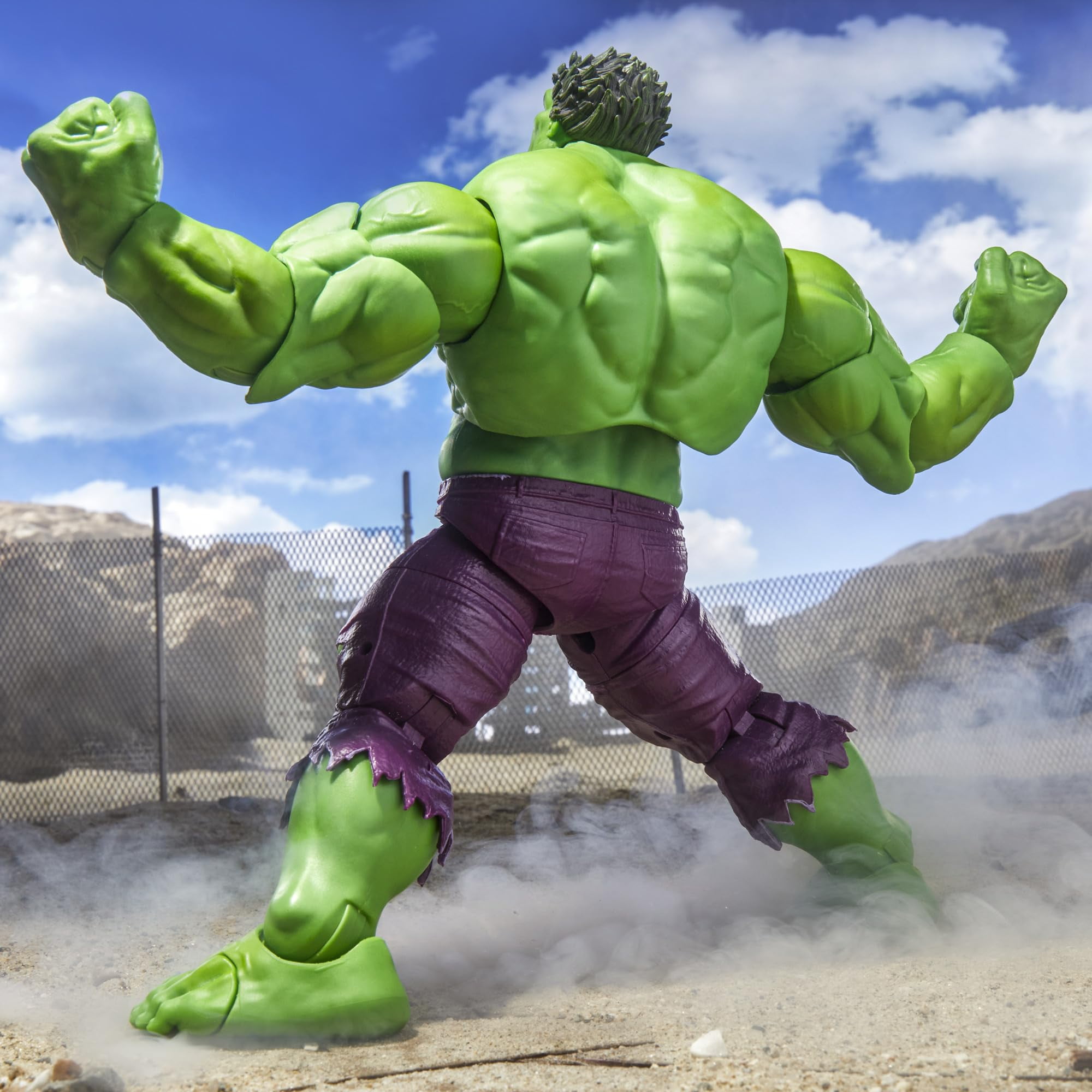 Marvel Legends Maximum Series Hulk, 6" Scale Hulk Comics Collectible Action Figure