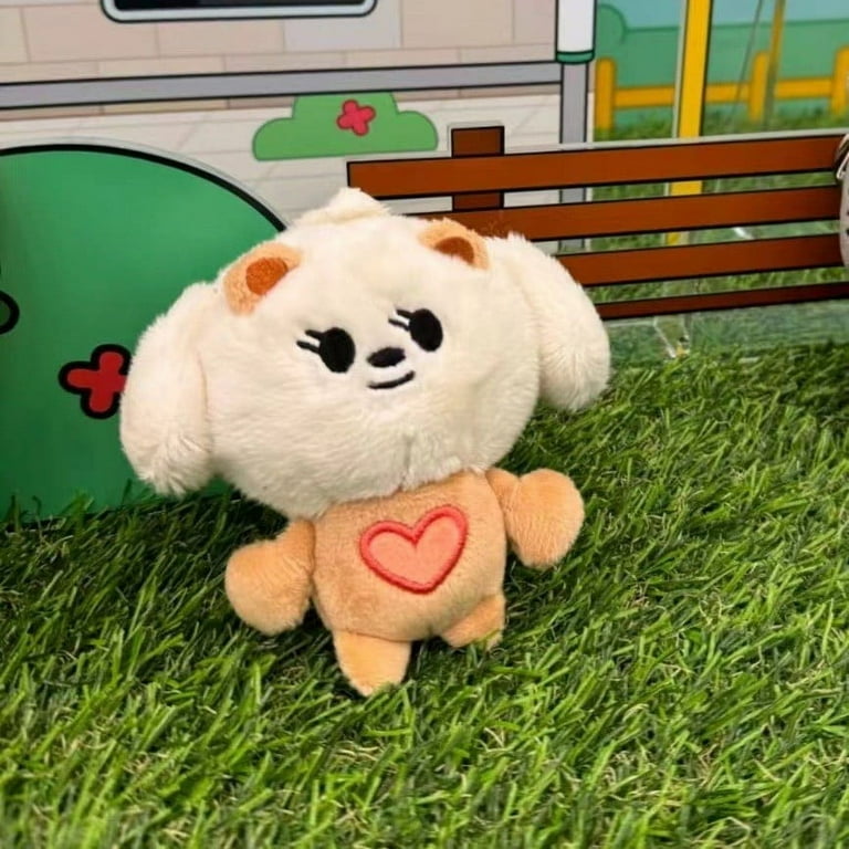 アイドル TOMORROW X TOGETHER FINDINGPLUSH KEYRING Kpop Idol
