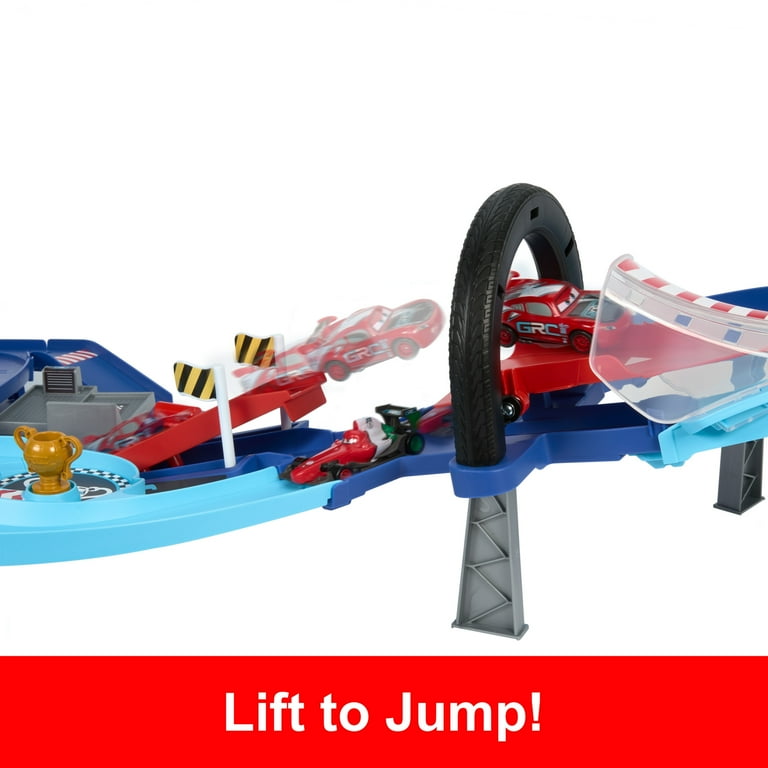 カーズ マテル GRC JUMPING RACEWAY ミニカー ピクサー Disney and Pixar Cars GRC Jumping Raceway Playset with 2 Toy