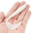 thumbnail image 3 of Graflsoa Lot de 5 Leurres de Pêche Réalistes en TPE Souple pour Bar, Truite et Crappie – Options Blanc, Vert, Rouge Blanc – Durable, Queue Flexible, Design Il de Poisson 3D, 3 of 6