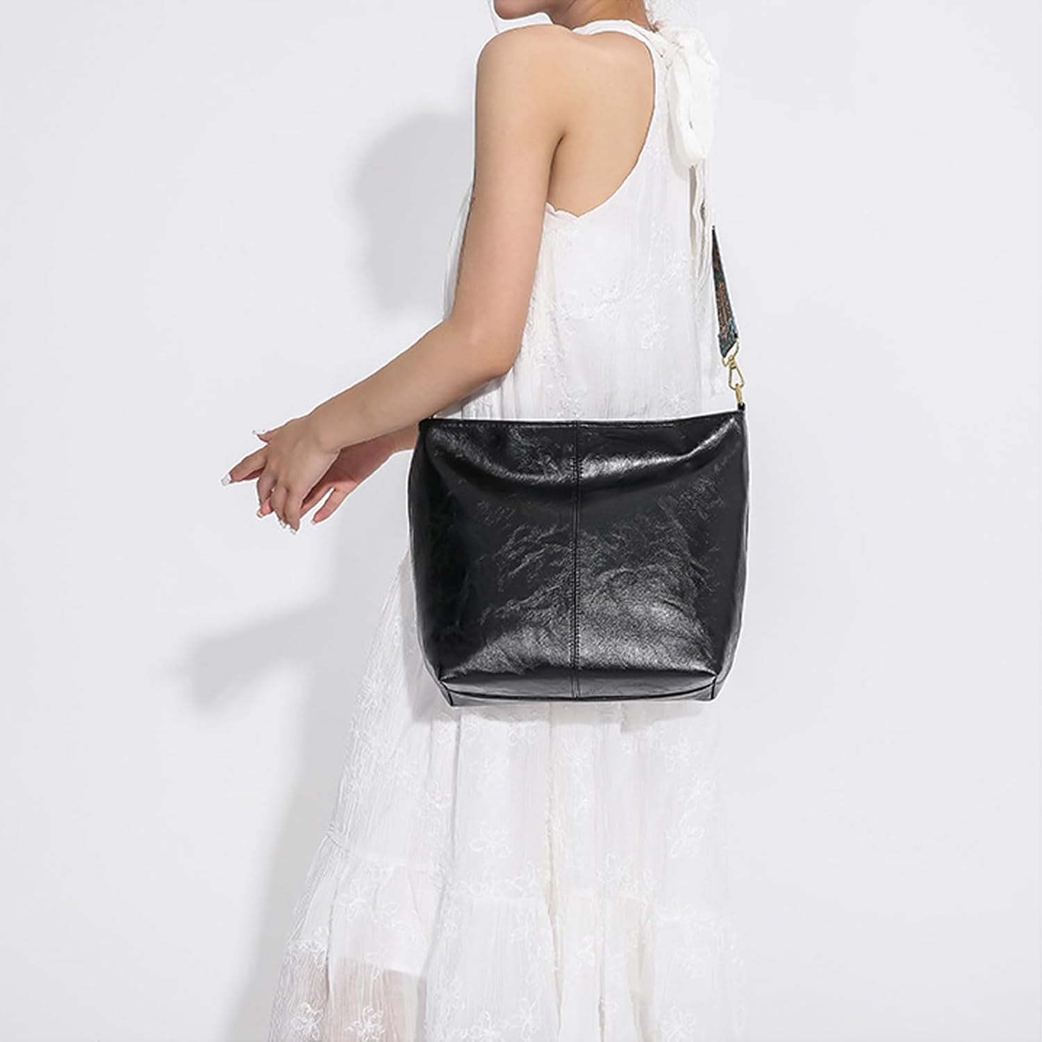 LinYooLi Hobo Bags for Women Crossbody Handbags Guitar Strap Shoulder Bucket Bag Vegan Leather Purse Trendy Boho Tote Purses