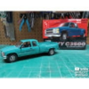 AMT: 1:25 Scale Model Kit - 1996 Chevrolet C-3500 Dually Pickup - 46 Parts - Easy Build New Tooling, Vehicle Building, Replica Extended Cab Truck