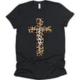 thumbnail image 1 of Amor en la Fe | Playera de Manga Corta con Cruz y Leopardo | Camisetas Cristianas para Mujer | Ropa de Inspiración Cristiana | Regalos Cristianos, 1 of 7