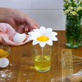 thumbnail image 3 of Separador de huevos de plástico Daisy, separador de huevos blancos, separador de yema de huevo de cocina, herramientas de cocina, Extractor de huevos, 3 of 4