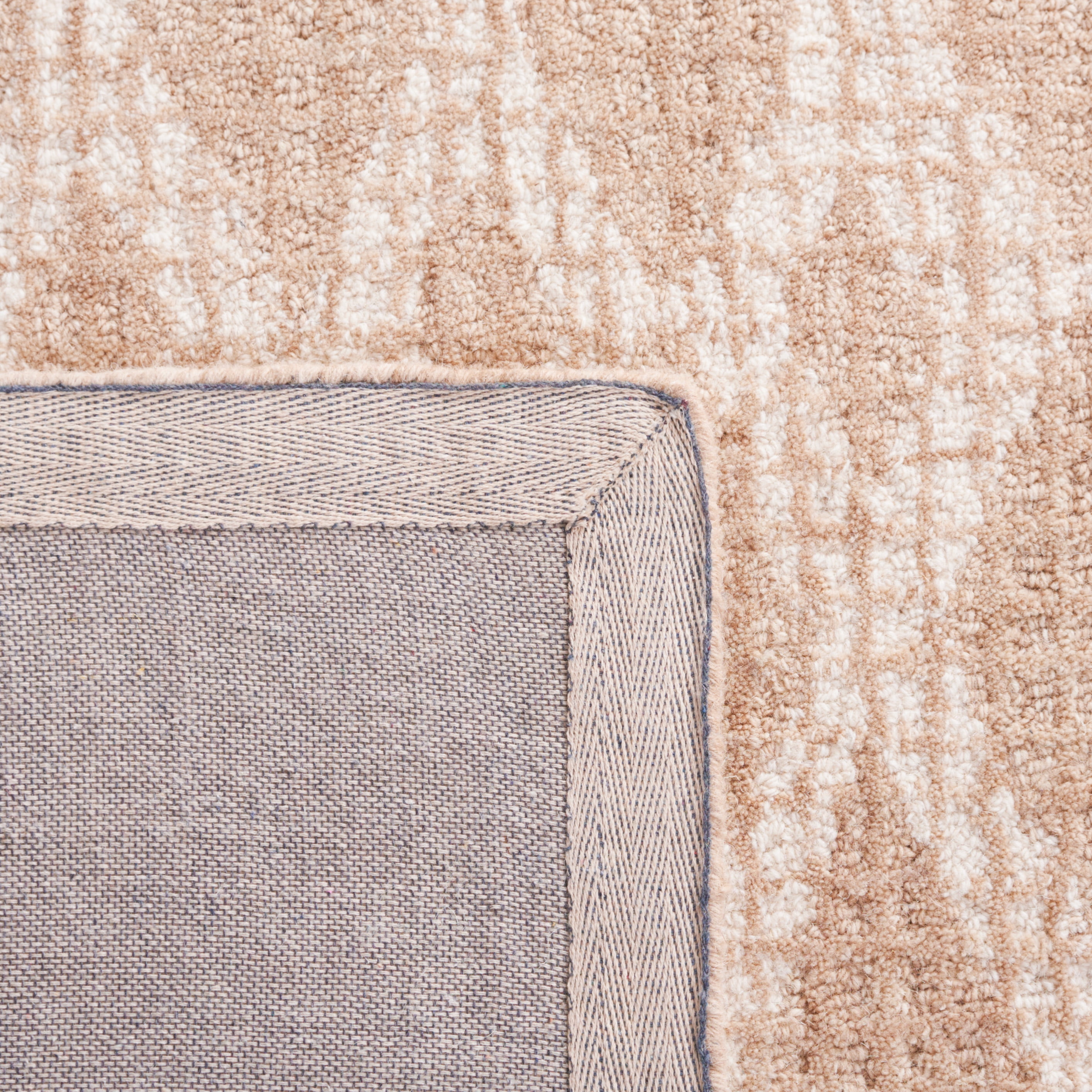 SAFAVIEH Abstract Darian Geometric Diamonds Area Rug, Beige/Ivory, 6' x 6' Square