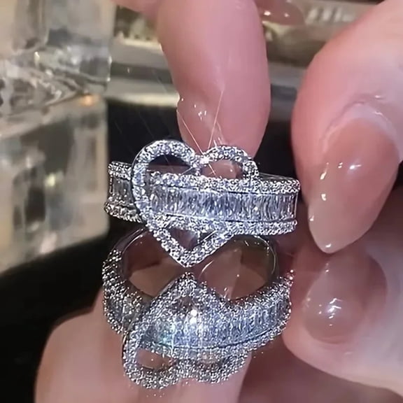 New Creative Irregular Heart Designed Rings Women Sparkling Geometric Cubic Zirconia Wedding Engagement Jewelry Accessories