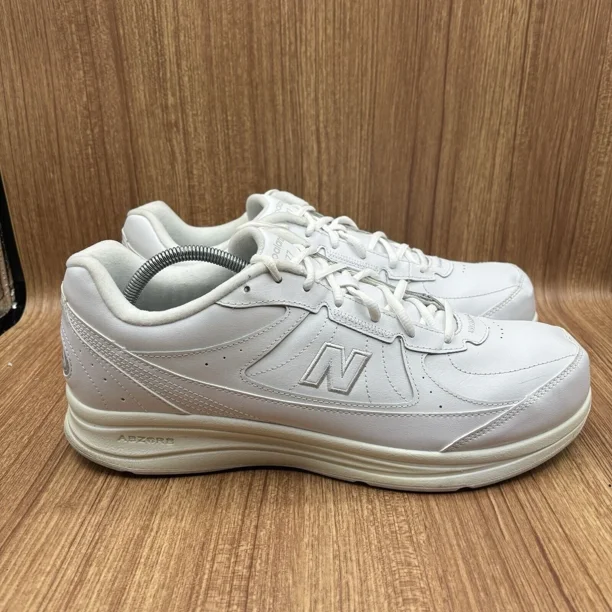 New Balance 577 Men's Comfort Casual Walking Shoes Size 13 (2E) Wide White