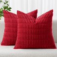 thumbnail image 1 of Funda de almohada MIULEE Christmas de pana roja, 45 x 45 cm, paquete de 2, 1 of 9