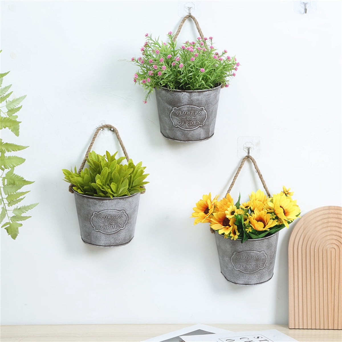 Trianu 2Pcs Galvanized Hanging Wall Planter, Rustic Metal Wall Flower Vase Hanging Plant Holder for Succulents Herbs Country Home Farmhouse Wall Decoration