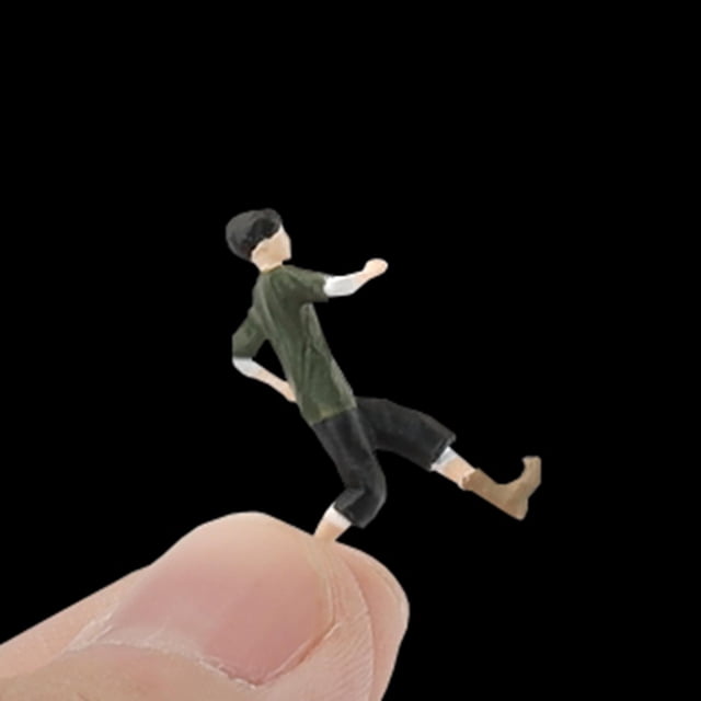 Mini 1/64 modelos de figuras de personas pintadas a mano, simulación de niño corriendo pequeño para escena DIY, accesorios de fotografía, mesa de