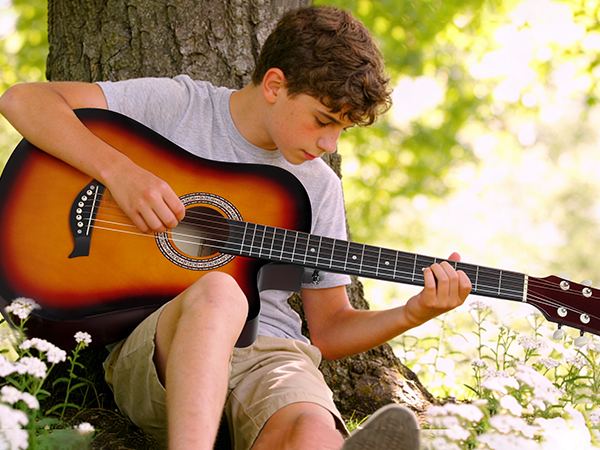 Moukey 38in Beginner Acoustic Guitar Starter Kit photo 7