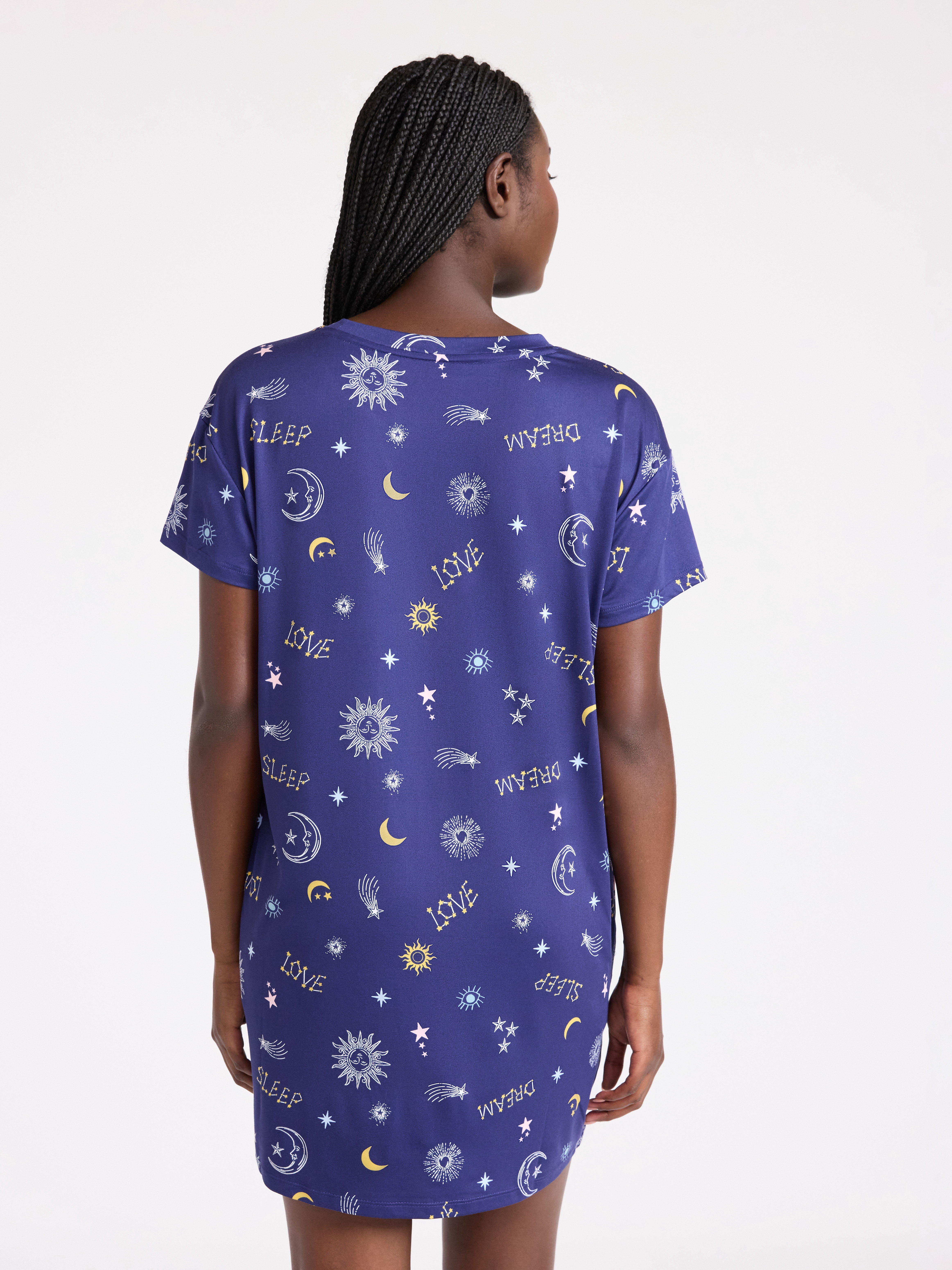 Joyspun Women's Dreamy Soft Collection Sleepshirt with Short Sleeves, Sizes S/M-2X/3X
