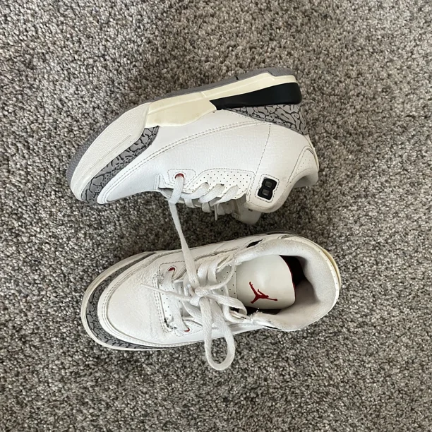 N I-K-E A i r-Jor-dan 3 Retro White Cement DM0966-100 Kids Size 11C