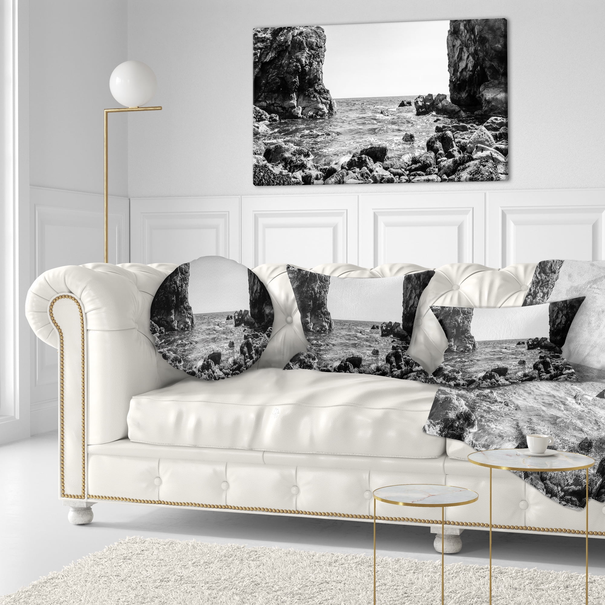 Designart Bottom Cliffs in Dorset England - Seascape Throw Pillow - 12x20