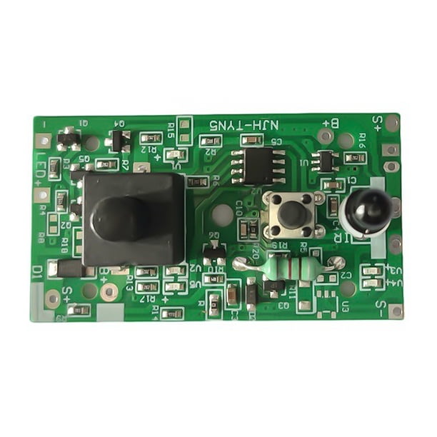 3.7V Boost 24V 31V Controlador de tablero de cordón de cadena de luz solar con interruptor