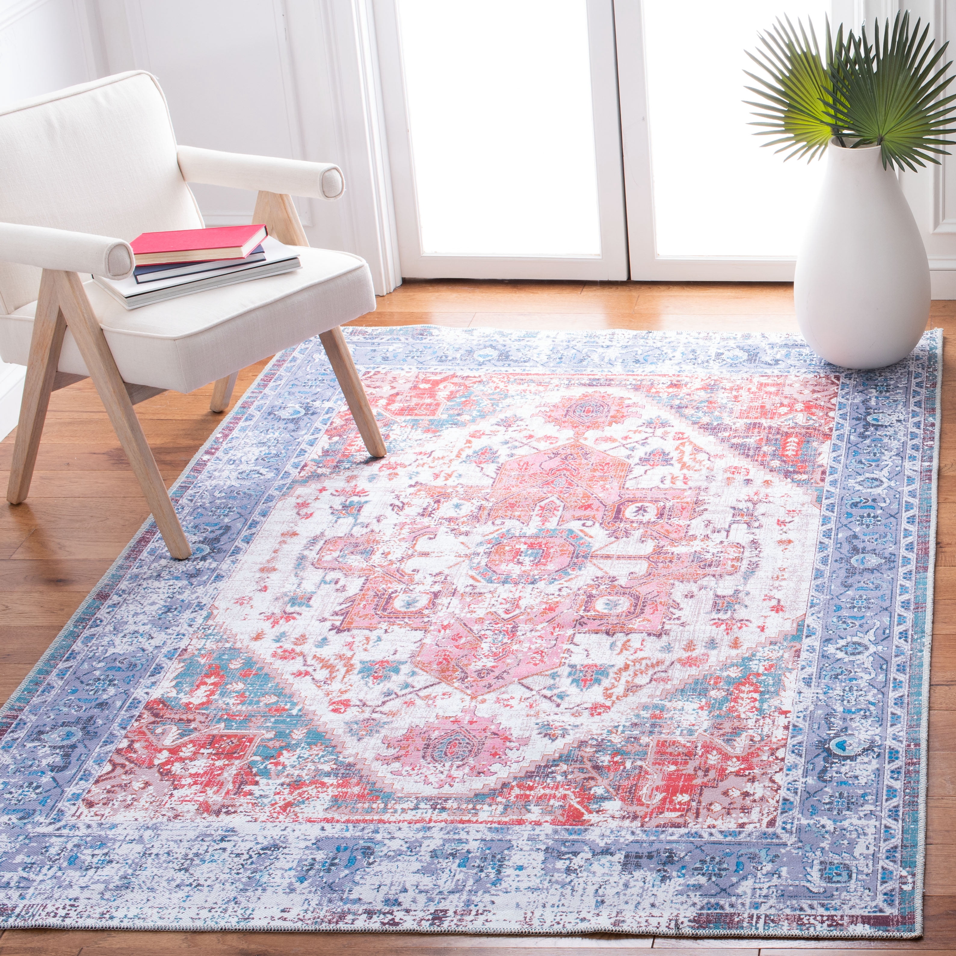 SAFAVIEH Serapi Collection SEP553P Rust / Blue Rug