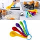 thumbnail image 2 of Juego de 5 cucharillas de plástico para medir cantidades secas y líquidas, 2 of 8