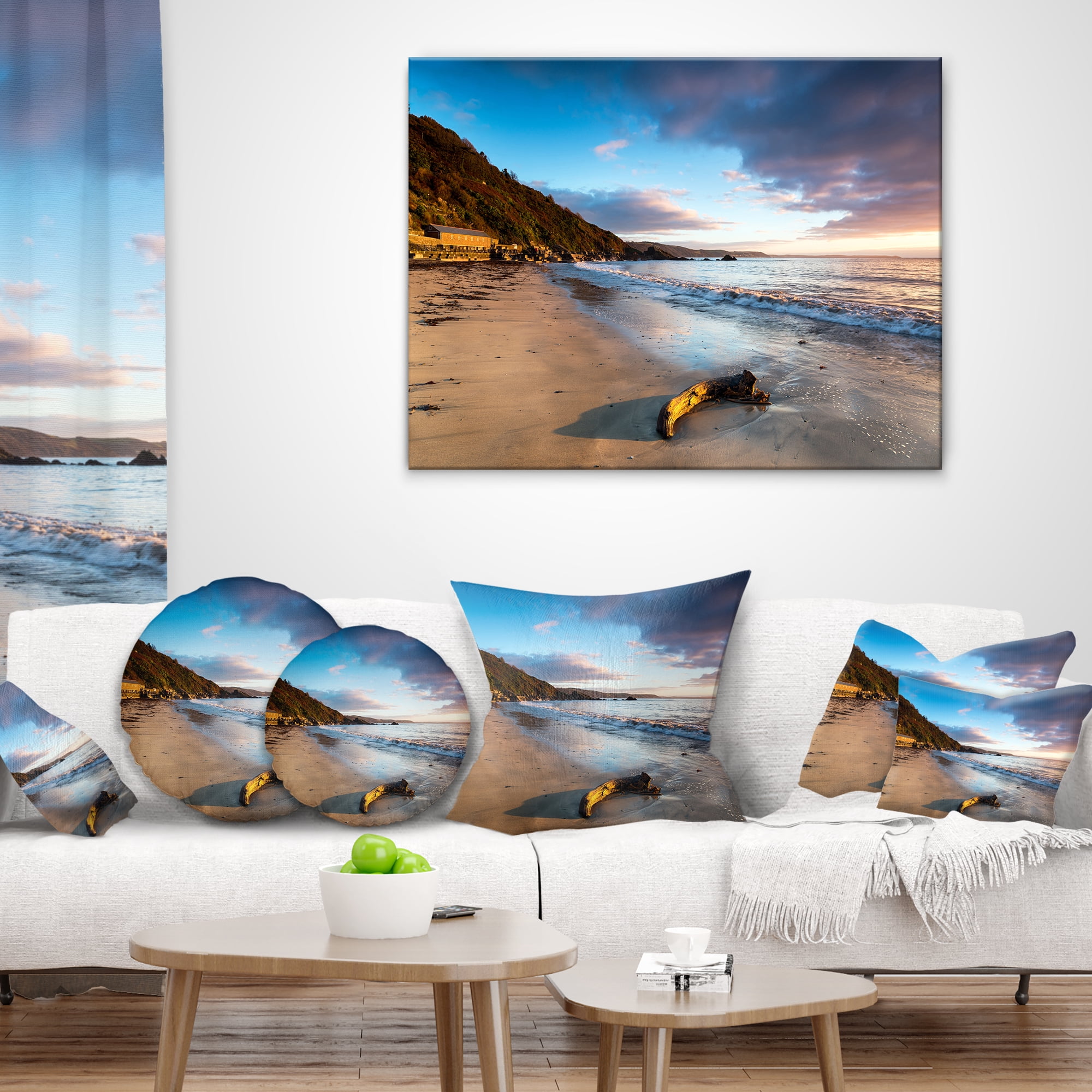 Designart Looe Cornwall Beach at Sunrise - Modern Beach Throw Pillow - 16x16