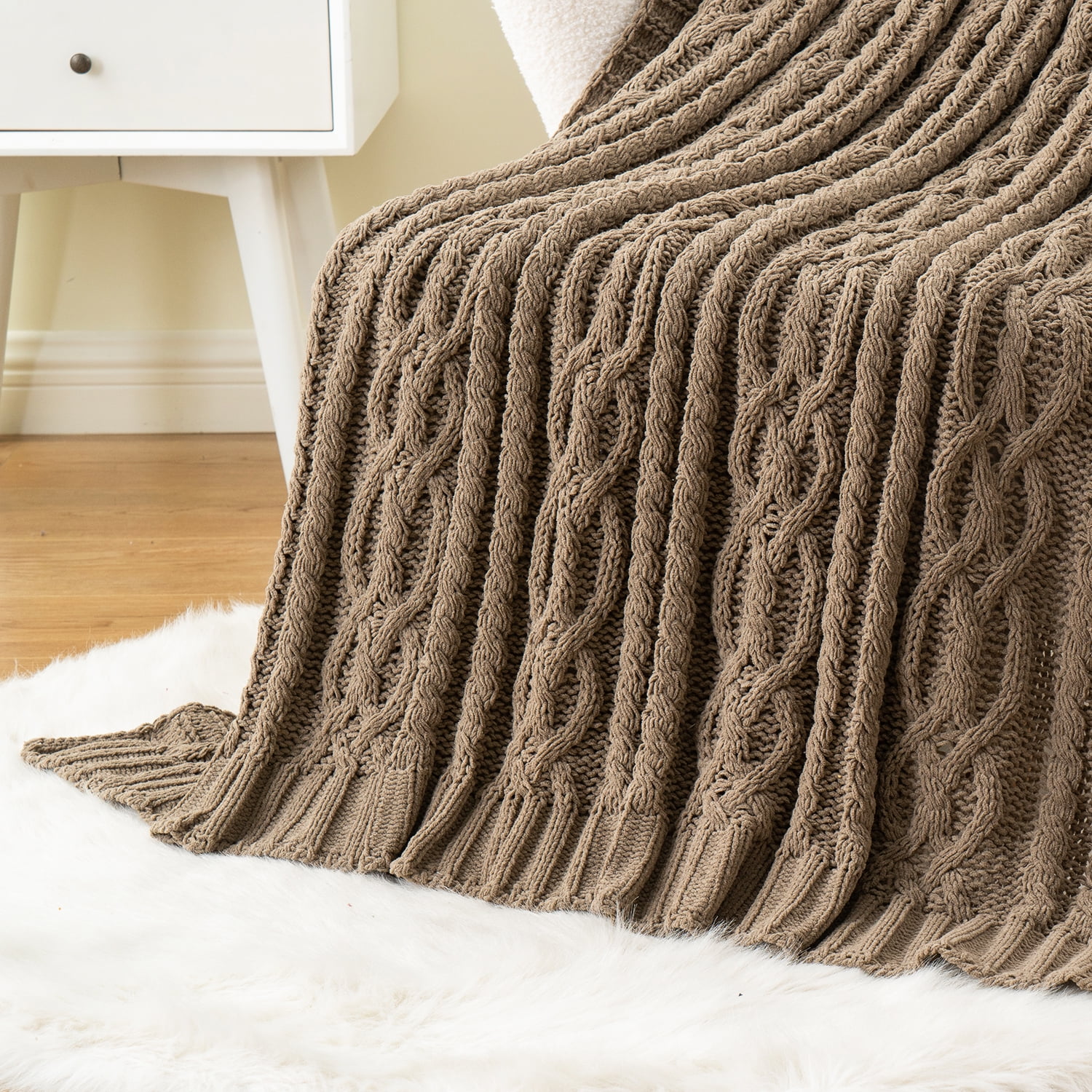 Battilo Camel Throw Blanket,Woven Chenille Cable Knit Blanket,Living Room Decor,51"x67"