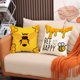 thumbnail image 3 of Fundas de almohada de lino con diseño de panal de abeja con dibujos animados, 3 of 3
