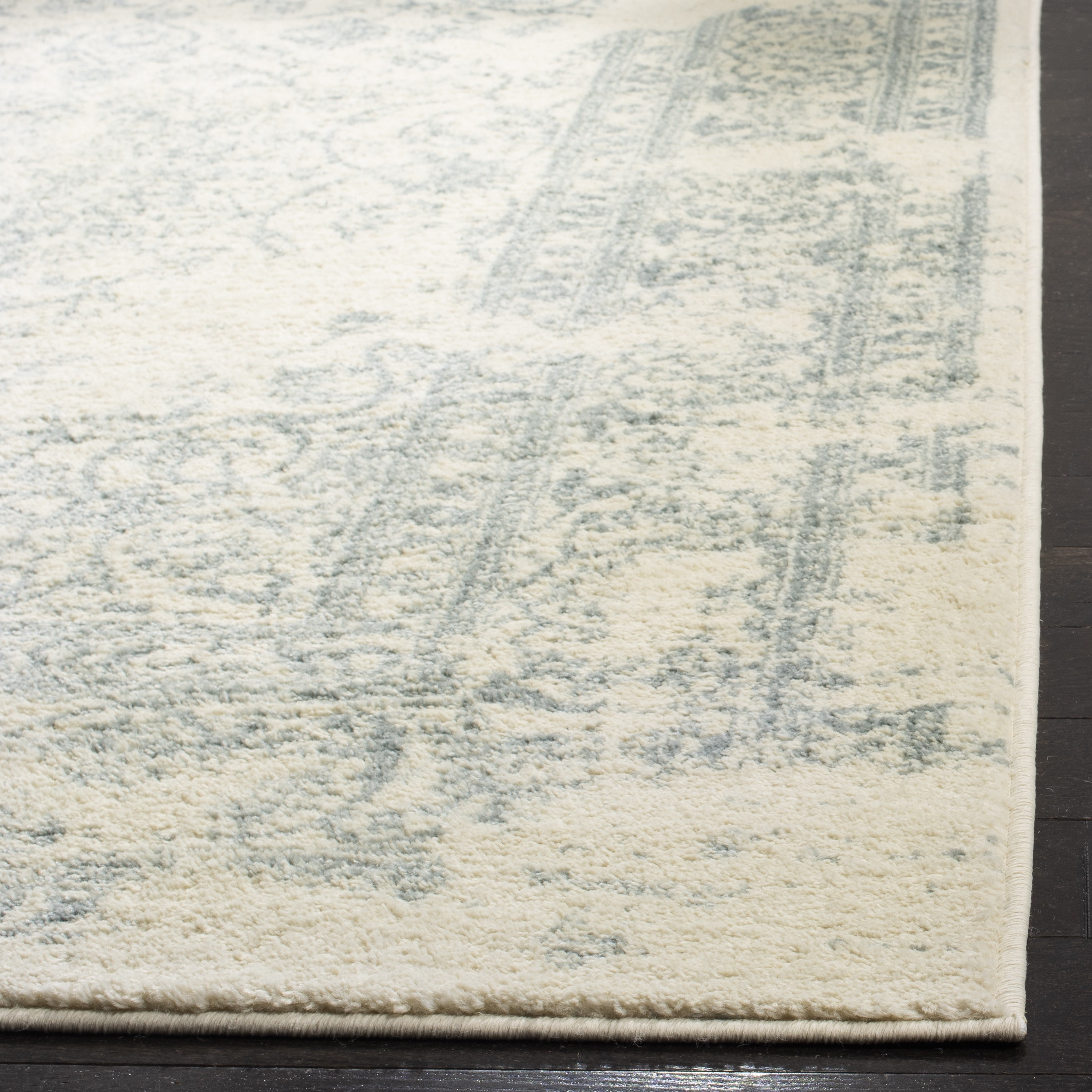 SAFAVIEH Adirondack Zoey Traditional Faded Runner Rug, Ivory/Slate, 2'6" x 12'