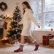 thumbnail image 4 of Calcetines de Invierno para Adultos | Forro Polar Grueso con Tacto de Lana de Cordero | Suela de Silicona Antideslizante | Cierre de Botón Ajustable | Tallas Unisex 5-12 | Pantuflas Acogedoras para E, 4 of 6