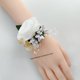 thumbnail image 1 of Ramo de novia para dama de honor, flores de seda blanca, rosas, alfileres artificiales para el ojal de la novia, ramo de boda, accesorios de boda Tan Jianjun unisex, 1 of 2