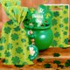 thumbnail image 5 of Bolsas de regalo de trébol de San Patricio | Paquete de 10 bolsas de plástico para dulces | 25 x 17 cm, decoración verde para fiestas y embalaje de alimentos, 5 of 6