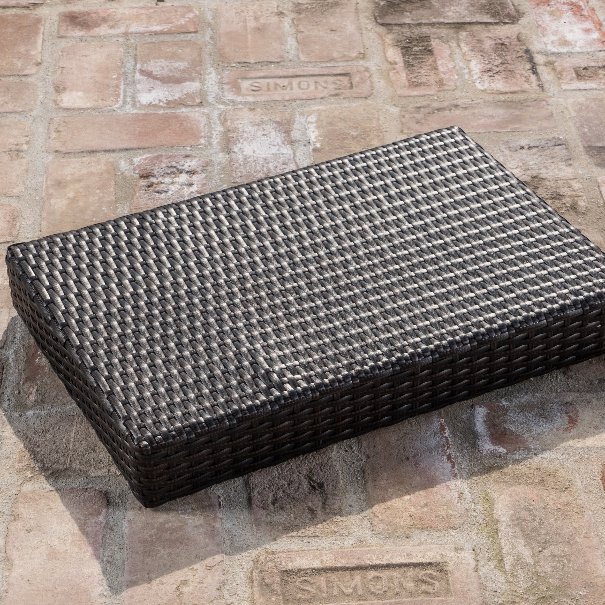 Outdoor Wicker End Table with Aluminum Frame, Mixed Mocha