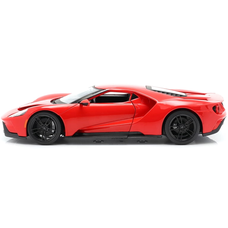 Maisto 2017 Ford GT Diecast Model Car, Red with Black Wheels, 1/18