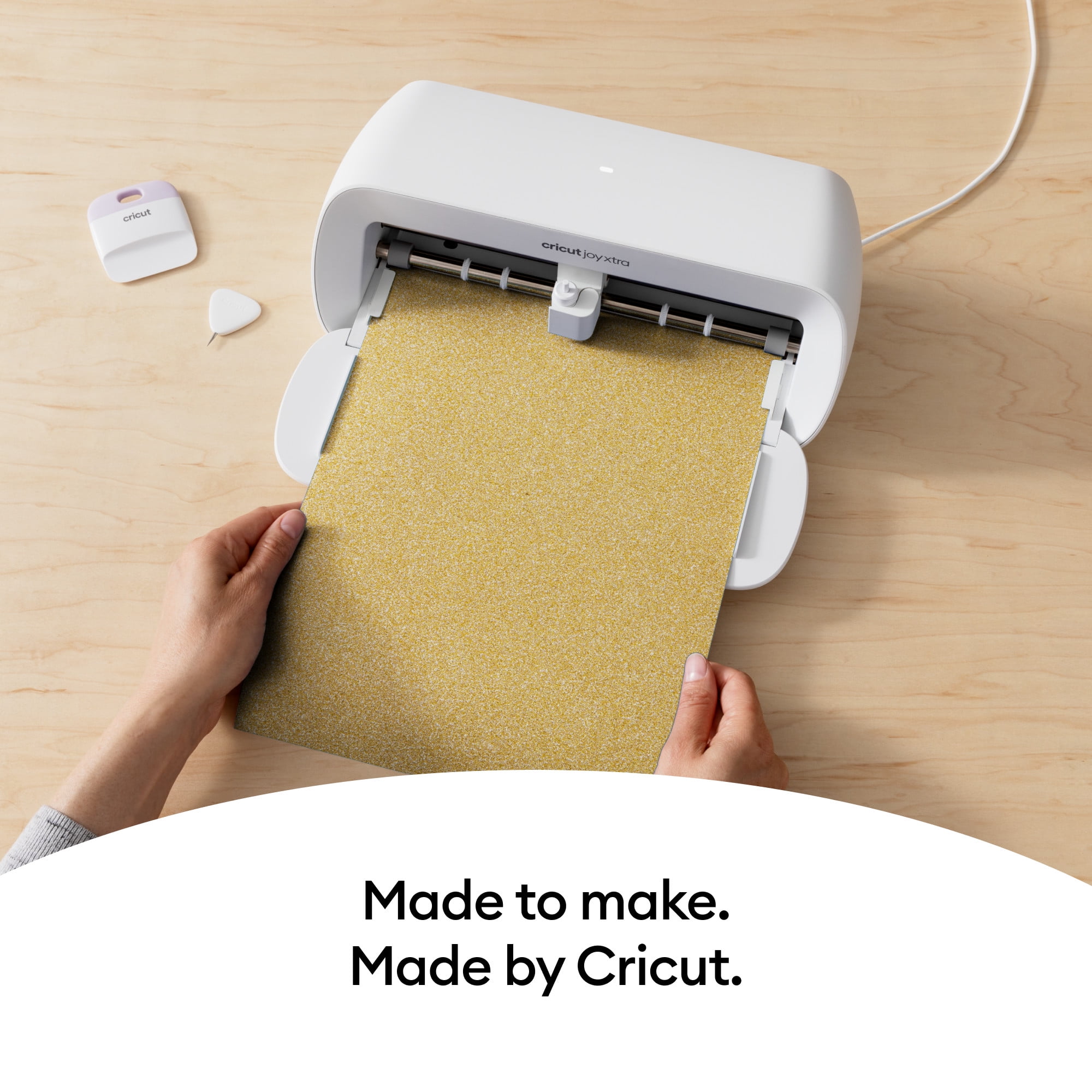 Cricut Joy Xtra Smart Iron-On Vinyl Prismatic Glitter (19 in), 9.5" x 19"