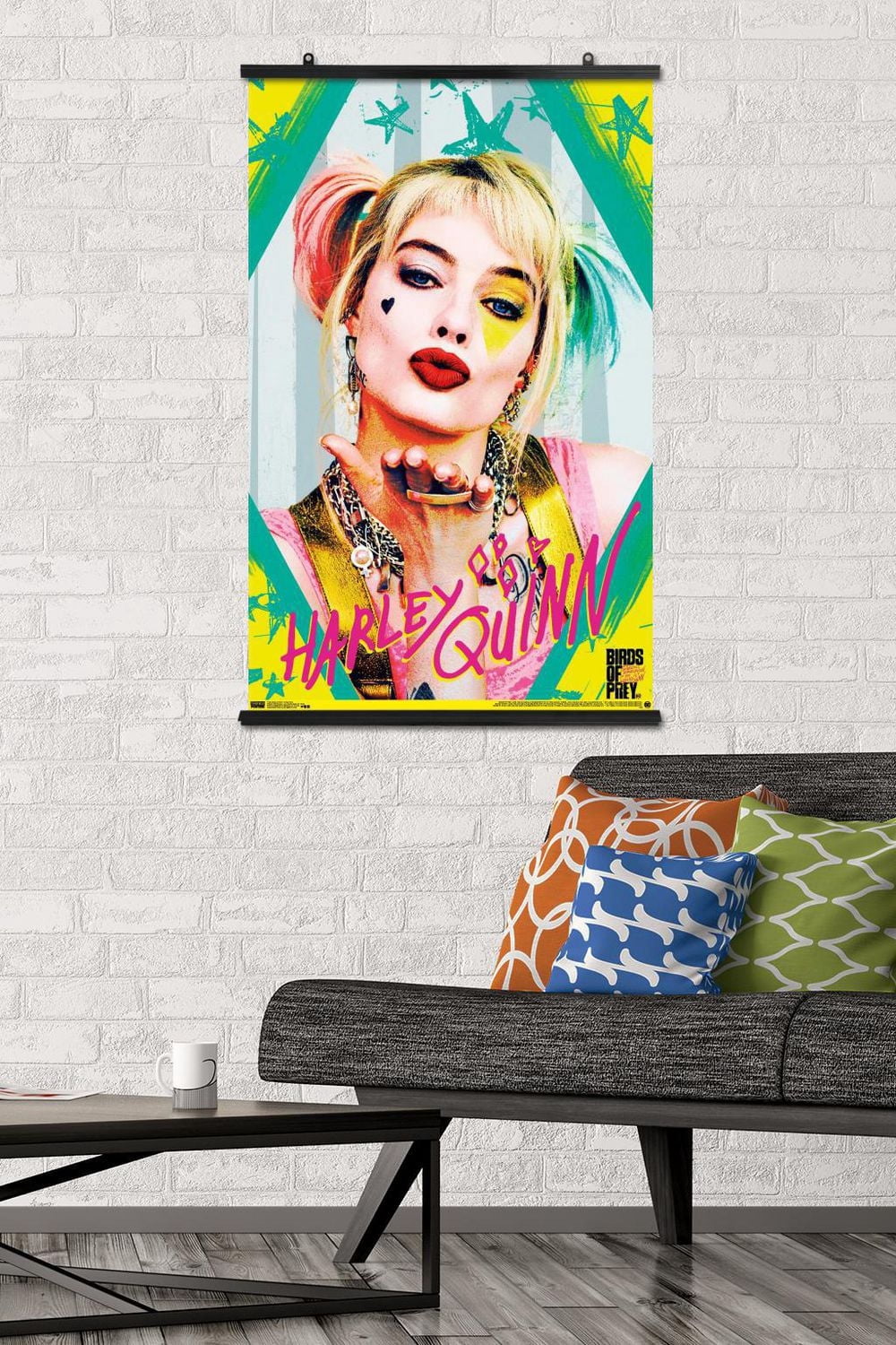 DC Comics Movie - Birds of Prey - Harley Quinn - Kiss Wall Poster, 22.375" x 34"