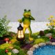 thumbnail image 5 of Faroles solares con forma de rana y diseños de mascarillas para la decoración de jardines exteriores: iluminación solar automática para patios y senderos., 5 of 6