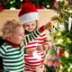 thumbnail image 4 of Adorno Navideño de Peluche de Punto con Estrella En La Punta: Decoración Festiva con Detalles de Madera y Cinta, Fácil de Colgar., 4 of 5