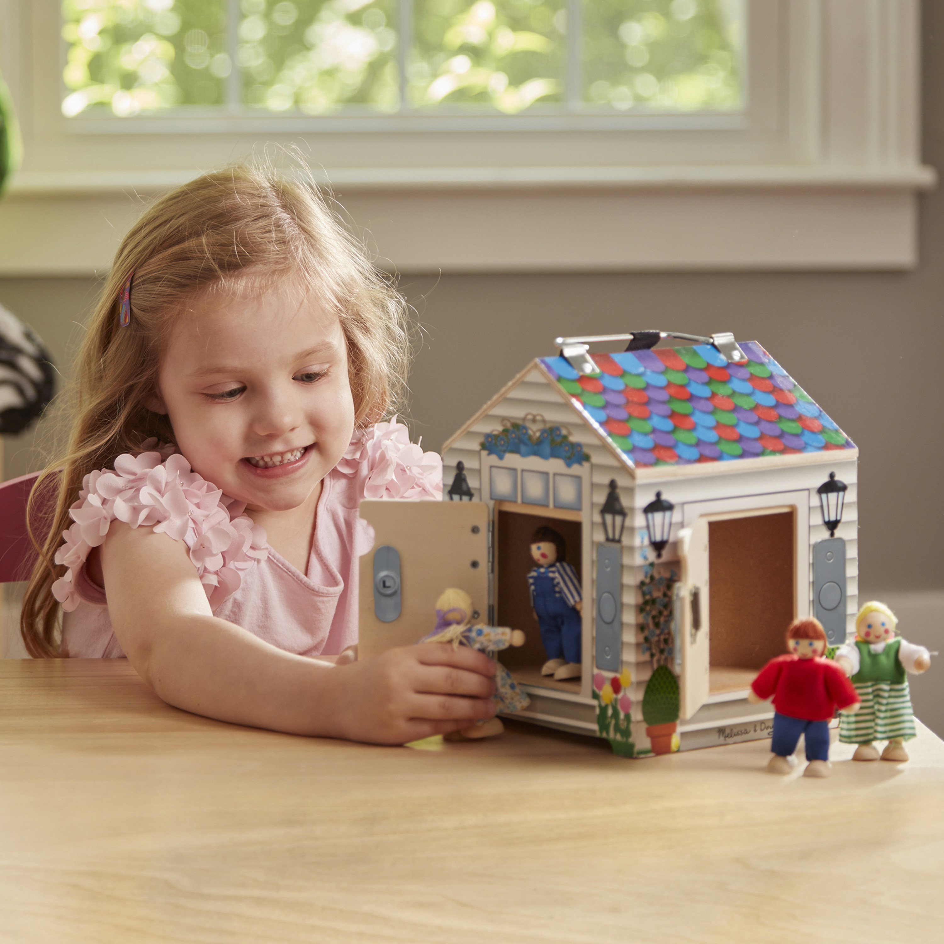Melissa & Doug Take-Along Wooden Doorbell Dollhouse photo 6