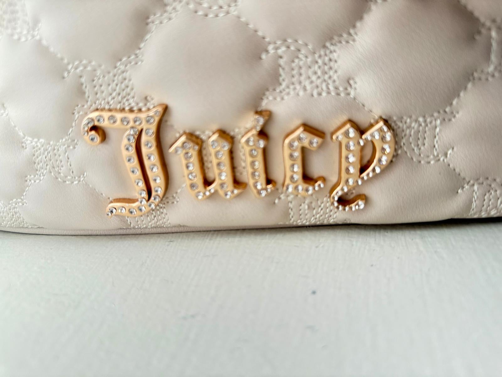 Juicy Couture Demure Tote Cream Handbag with Chain Straps & Matching Pouch – Heart Pattern, Gold Hardware, NWT