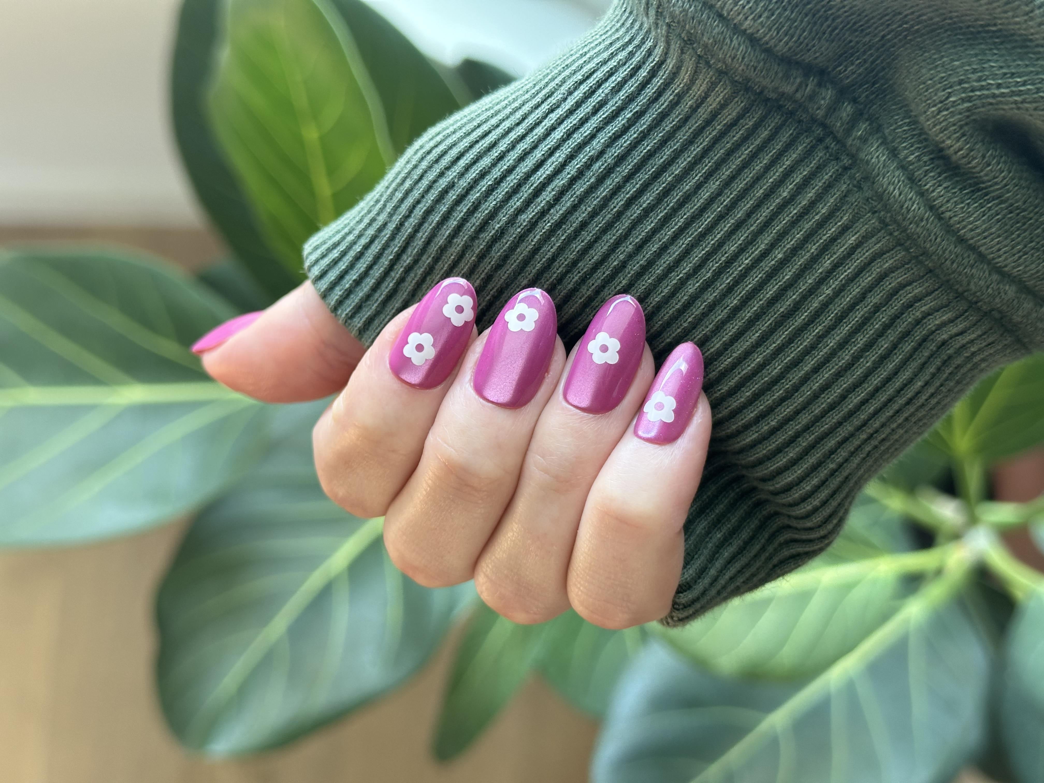 Olive & June Instant Mani Maximalist Medium Oval Press-On Nails, Sparkle Floral, 42 Pieces