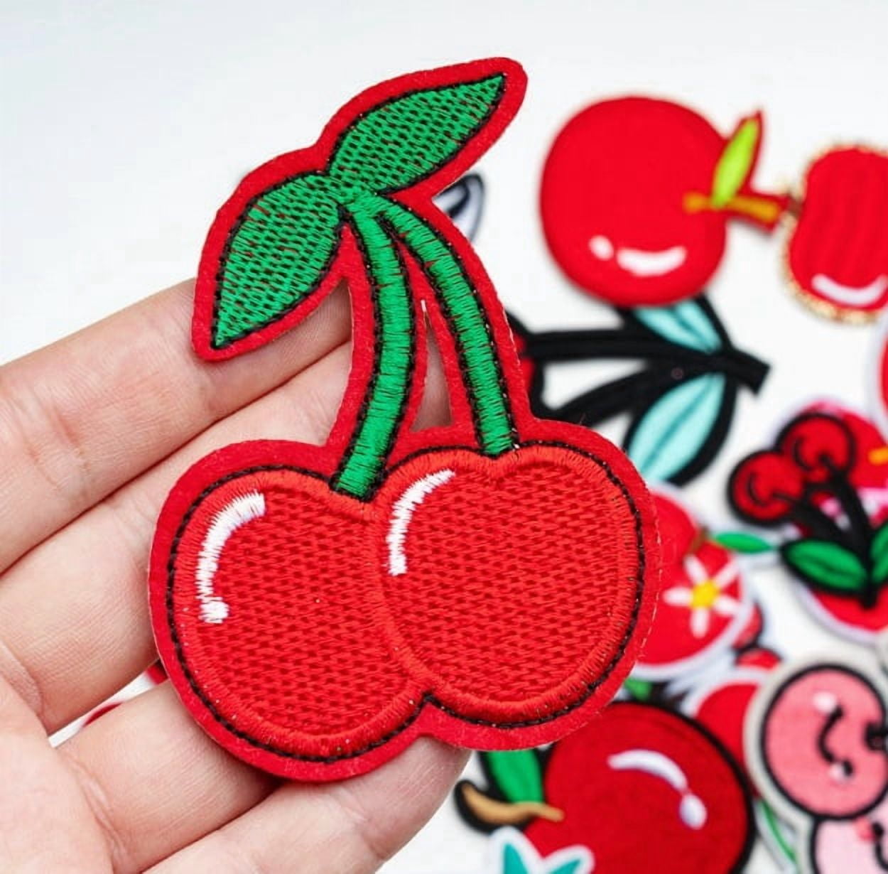 4 packs of cute children's cartoon embroidery patches, cloth stickers, decorative accessories, jewelry patches, electric embroidery jewelry patches, electric embroidery