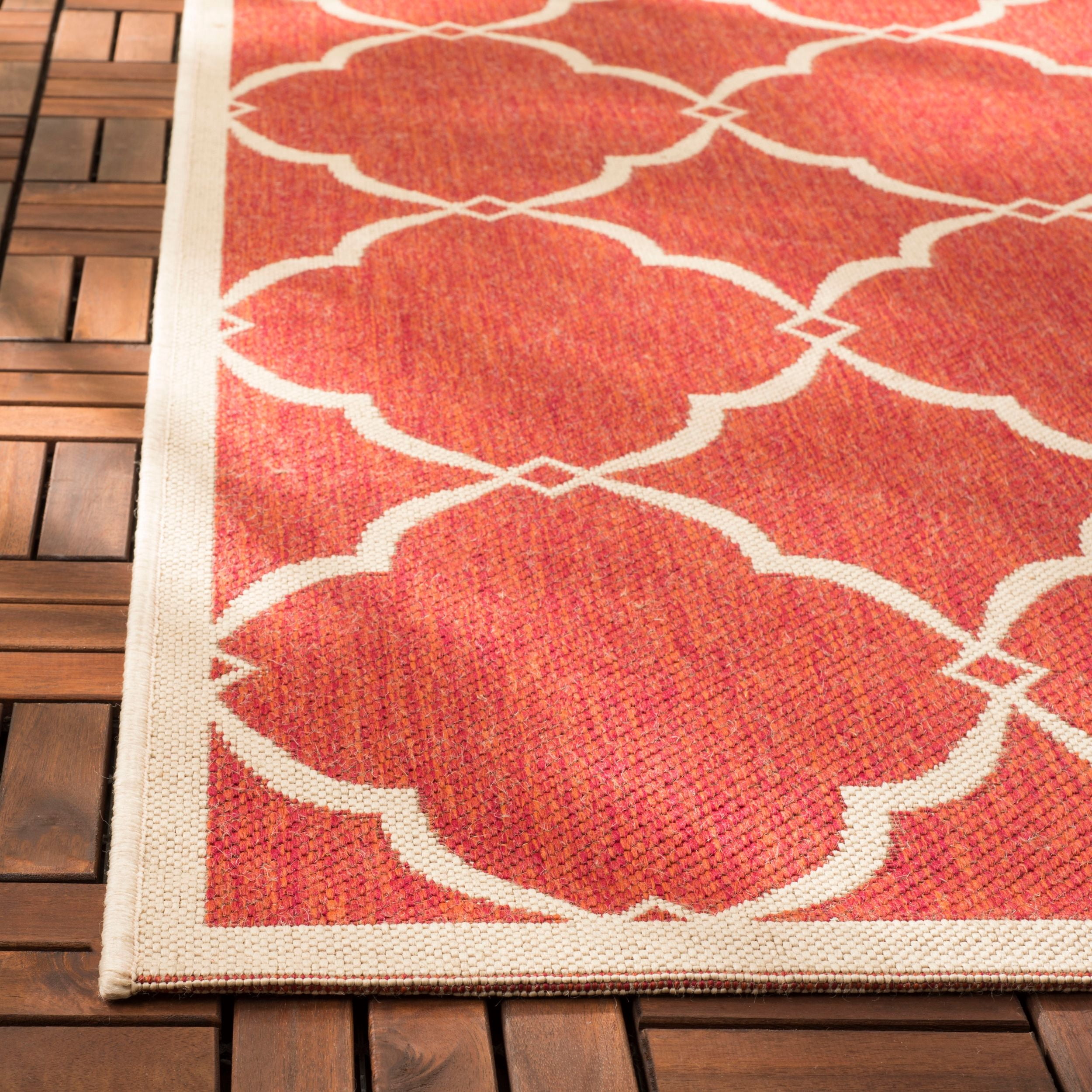 SAFAVIEH Beach House Nick Indoor/Outdoor Area Rug Red/Cream, 6'7" x 6'7" Square