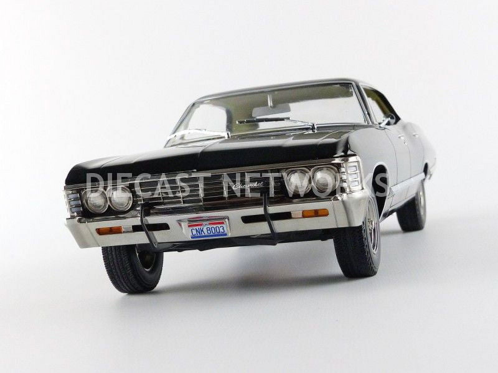 1967 Chevrolet Impala Sport Sedan with Sam and Dean Figures