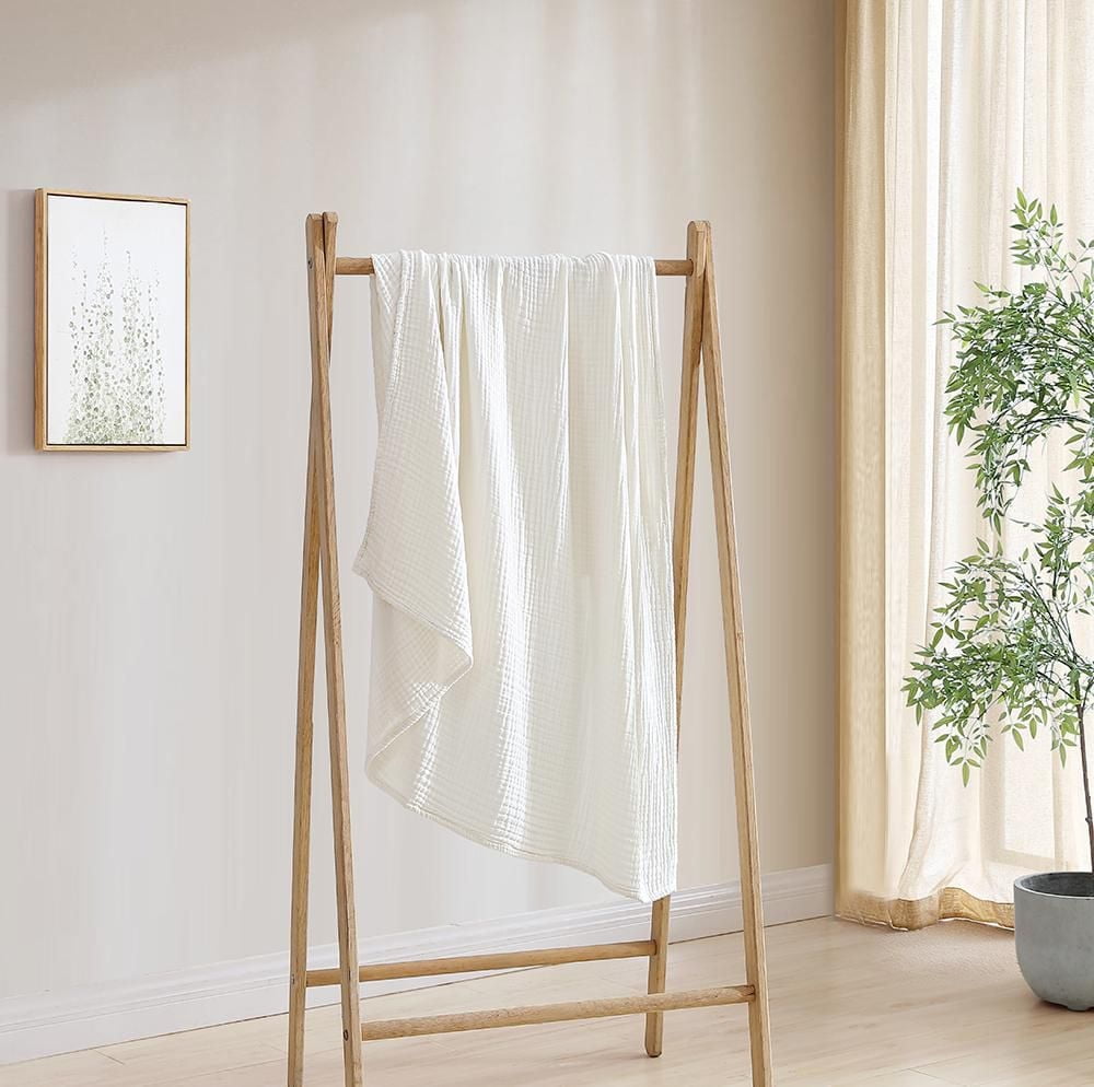 Home Trends Soft Woven Whispering White Throw