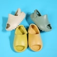thumbnail image 4 of Pantuflas de coco para niños Boca de pez Sandalias de playa al aire libre con velcro para niños, 4 of 6