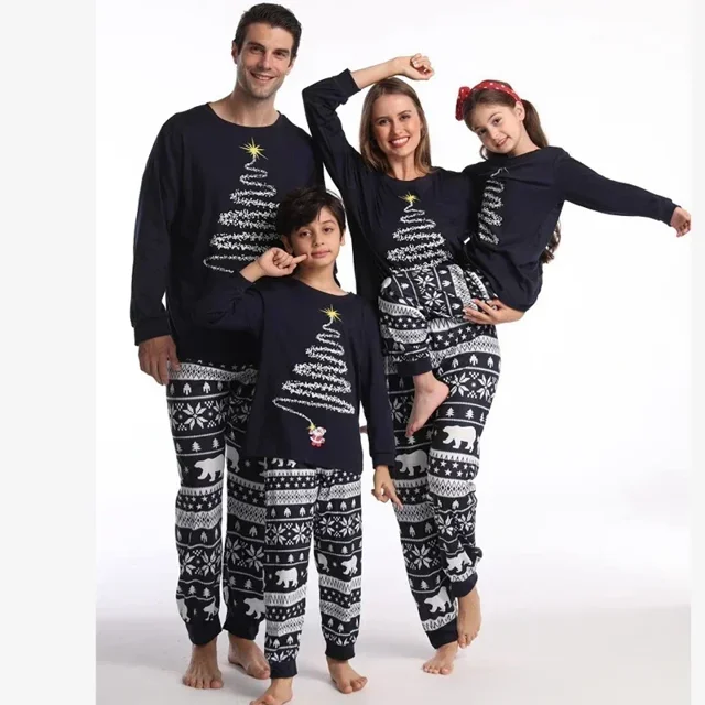 Conjunto de pijamas familiares a juego para Navidad 2024, traje de 2 piezas para madre, padre e hijos, ropa de dormir de algodón, mono para bebé y perro, pijama de aspecto familiar