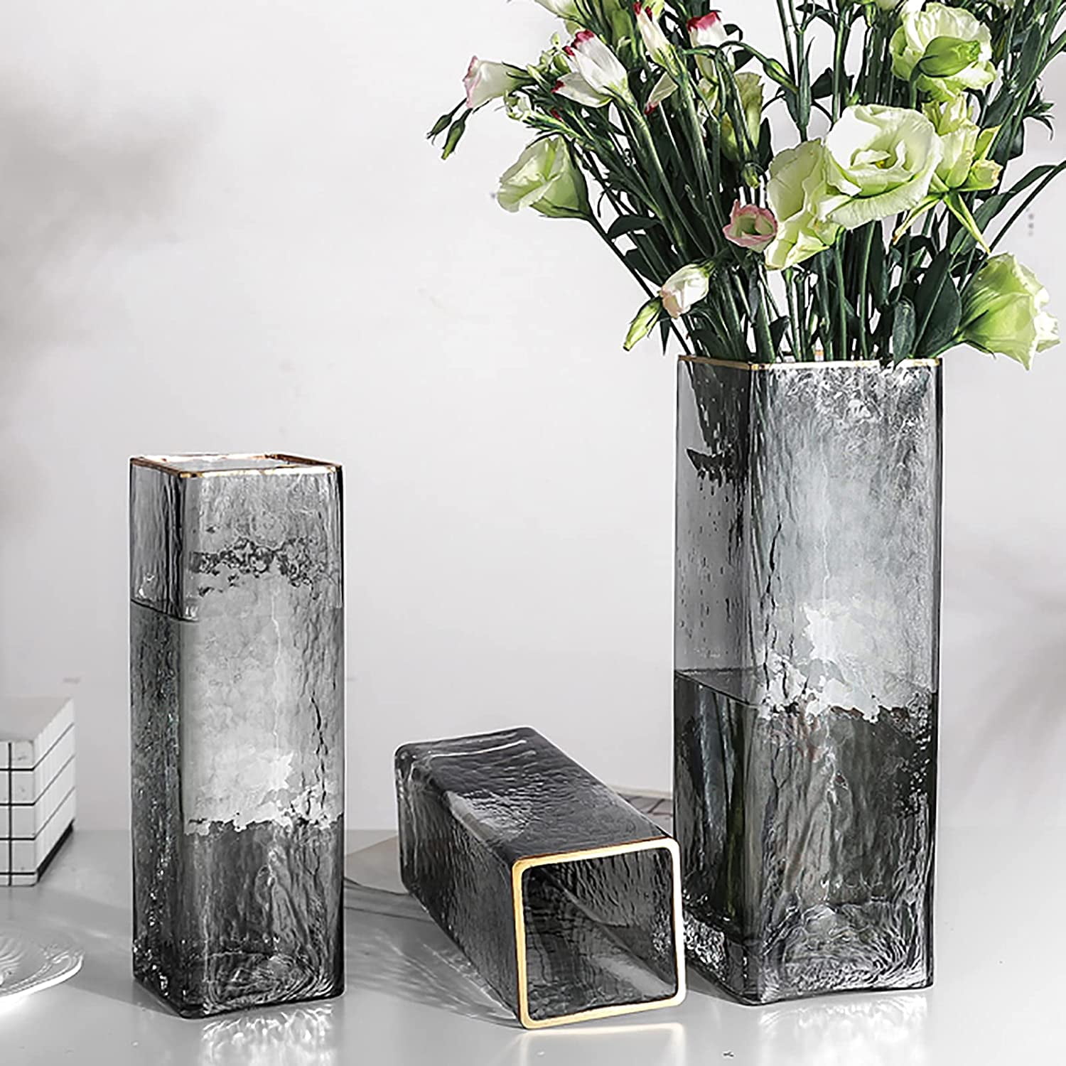 Tall Glass Vase① dg-37687101-1
